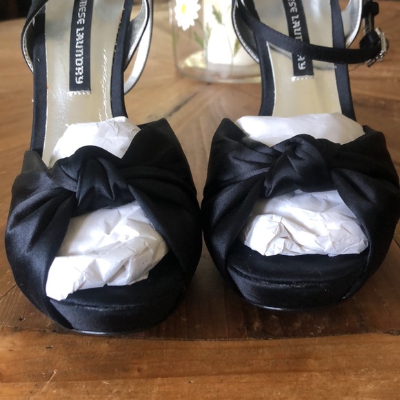 CHINESE LAUNDRY SATIN ANKLE WRAP HEELS SIZE 8.5 medium - Picture 3 of 9